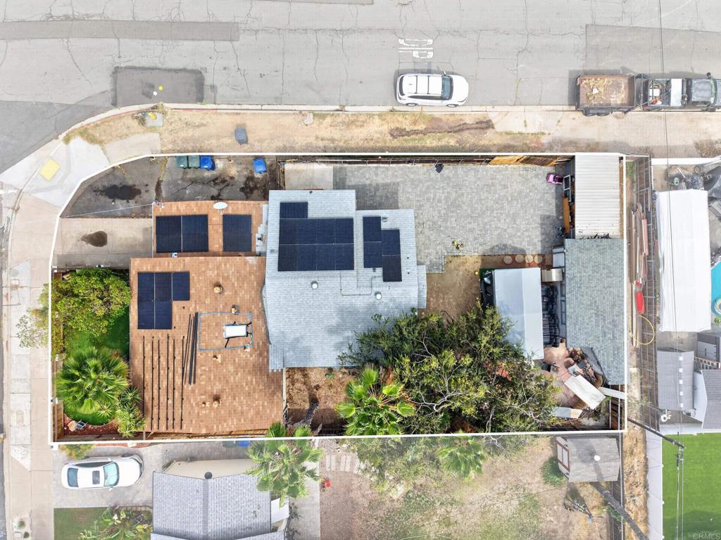 547 El Monte Road