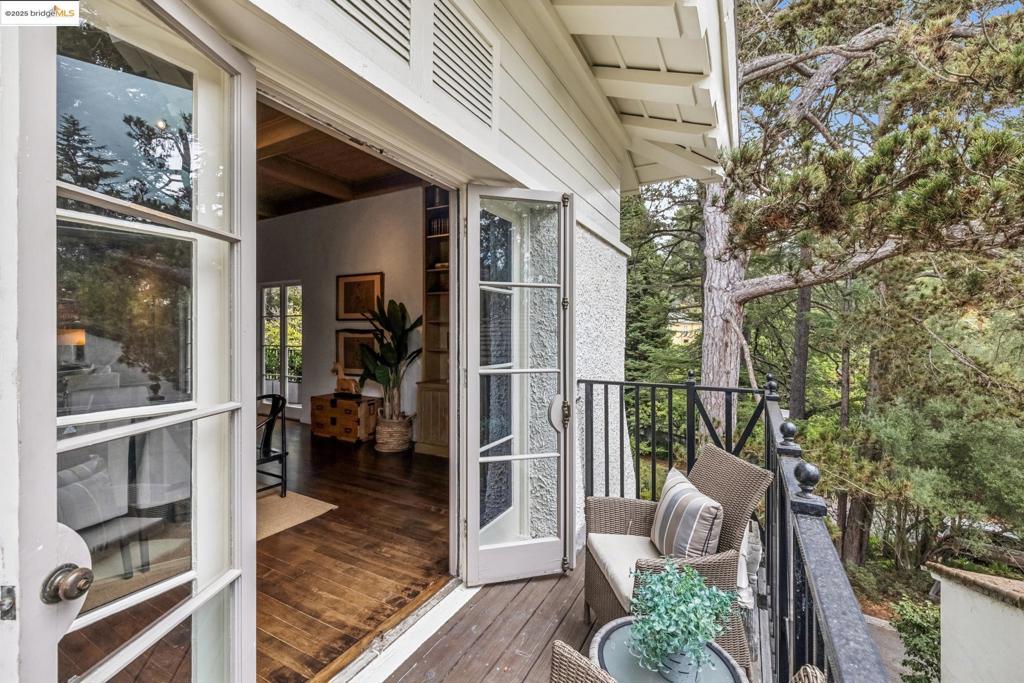 CLAREMONT - Residential