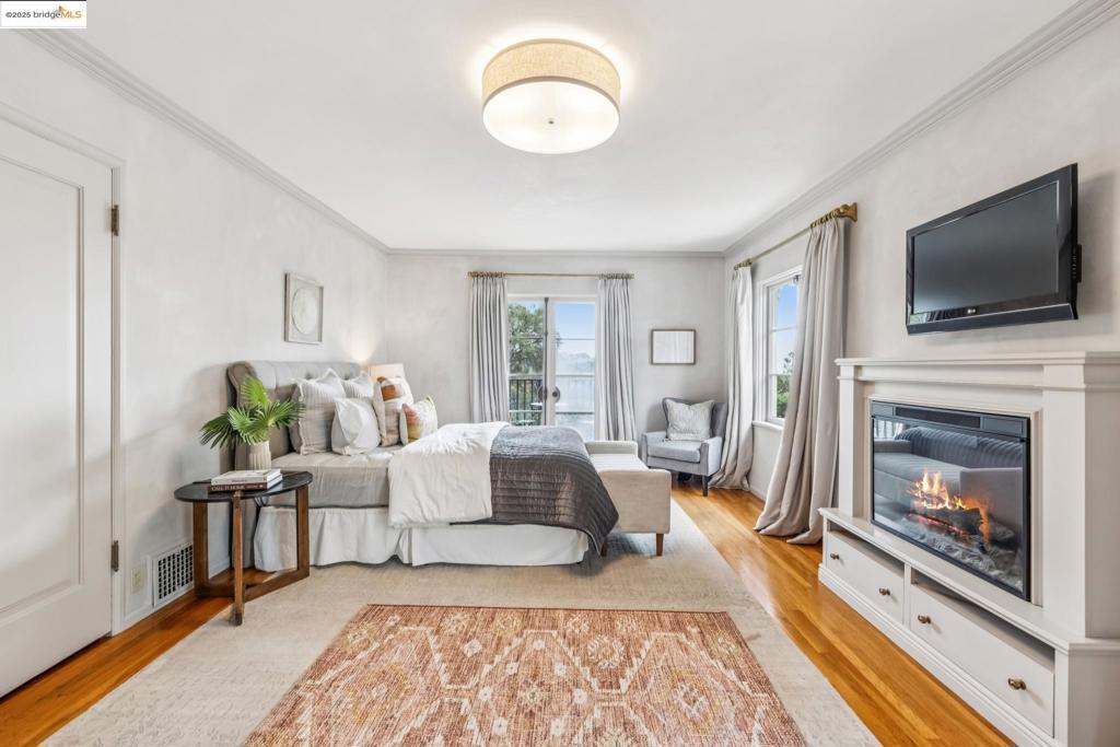 CLAREMONT - Residential
