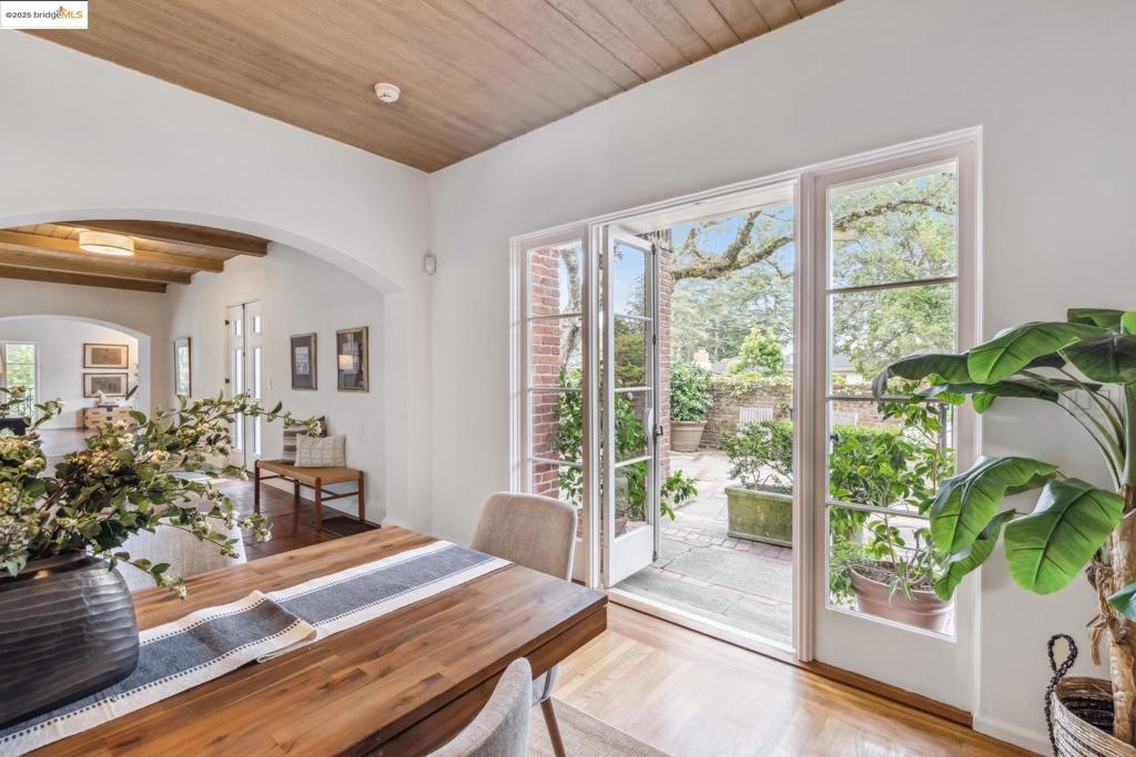 CLAREMONT - Residential