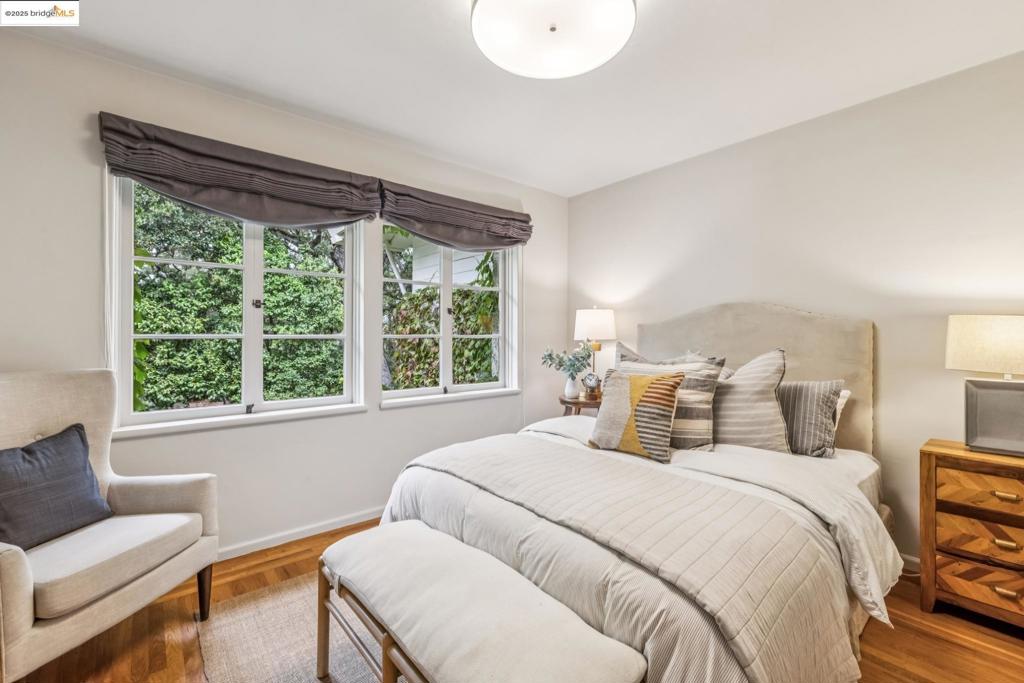 CLAREMONT - Residential