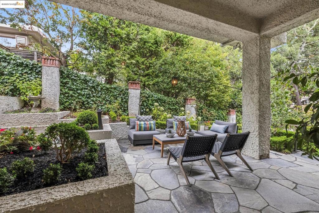 CLAREMONT - Residential