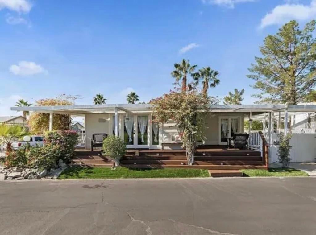 74711 Dillon Rd Spc 749