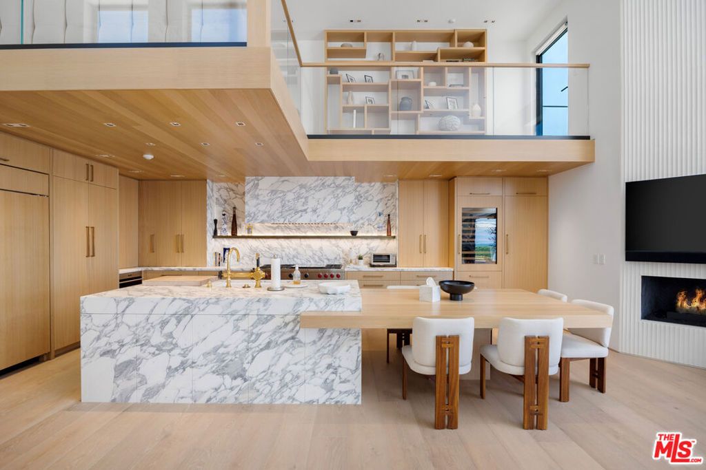 Photo of 24818 Malibu Road, Malibu, CA 90265 (MLS # 25616195)