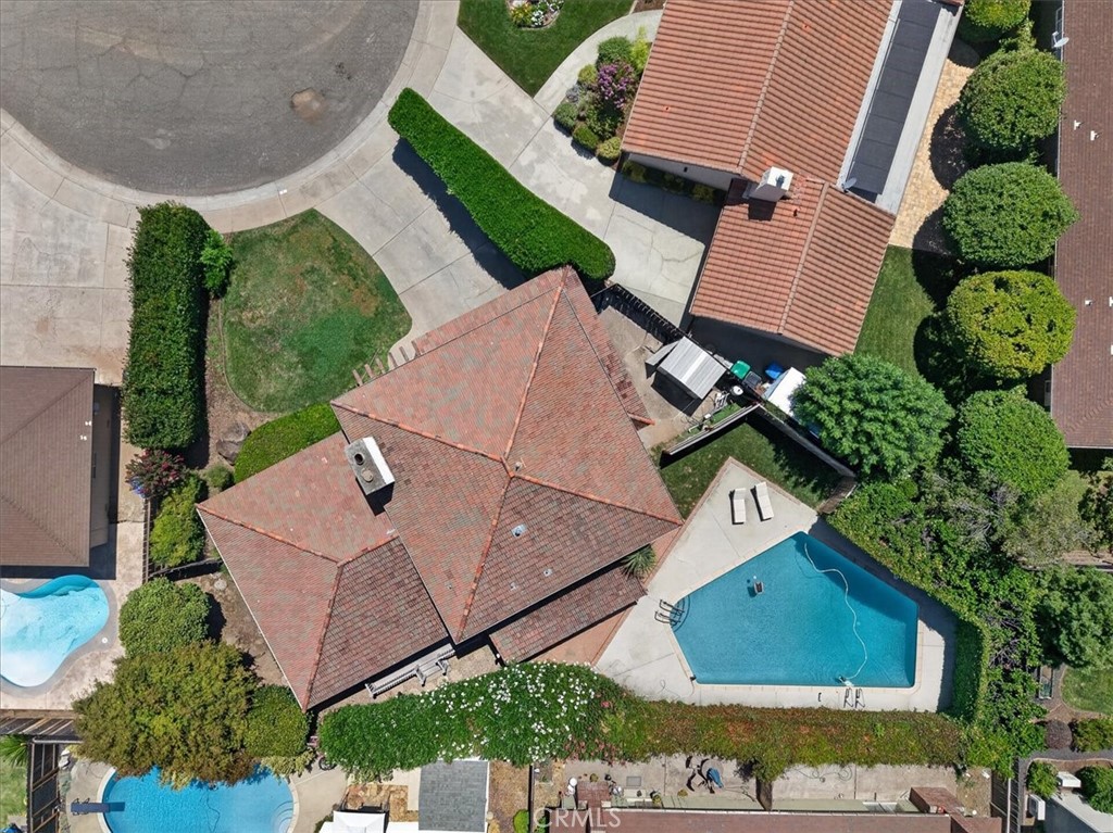 3 Pinecrest