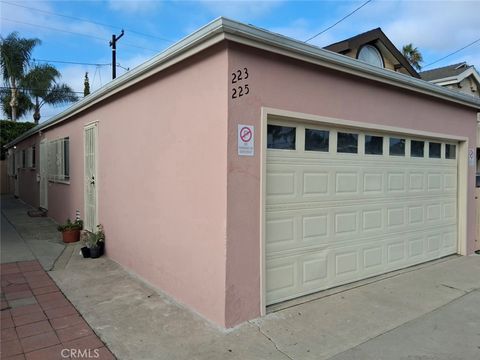 Photo of 223 E Pleasant Street, Long Beach, CA 90805 (MLS # PW25217177) Photo of 223 E Pleasant Street, Long Beach, CA 90805 (MLS # PW25217177)