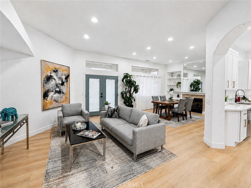 39832 De Vendome Court