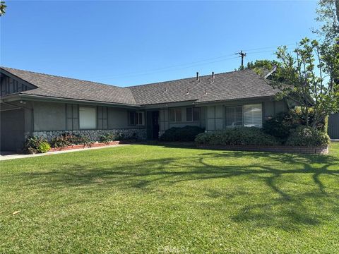 Photo of 16202 Rushford St, Whittier, CA 90603 (MLS # PW26073433)