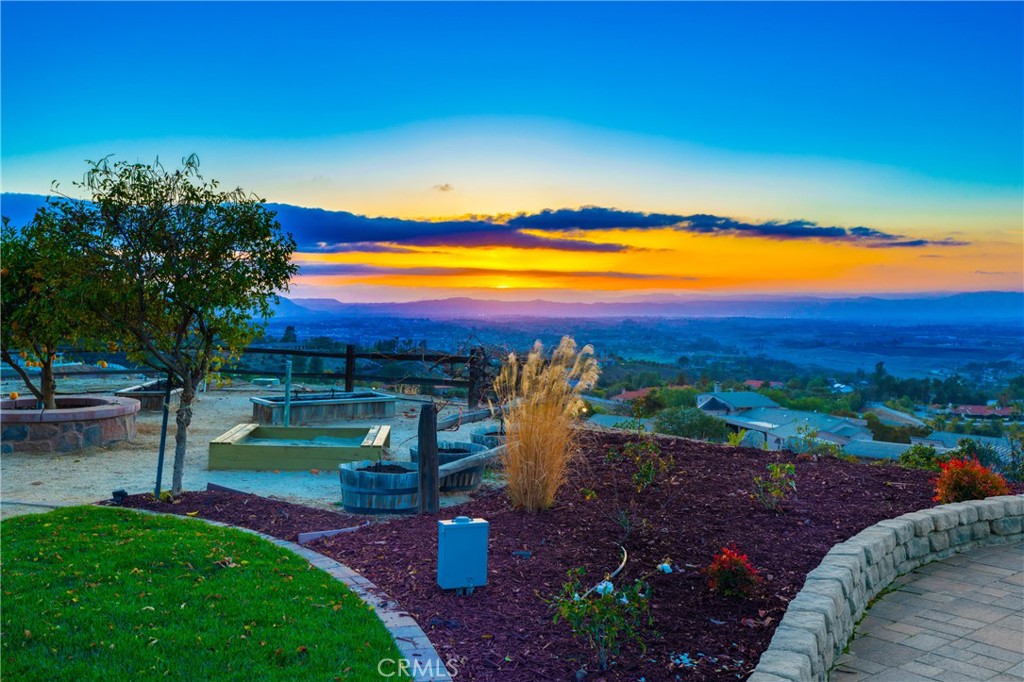 40040 Parado Del Sol Drive