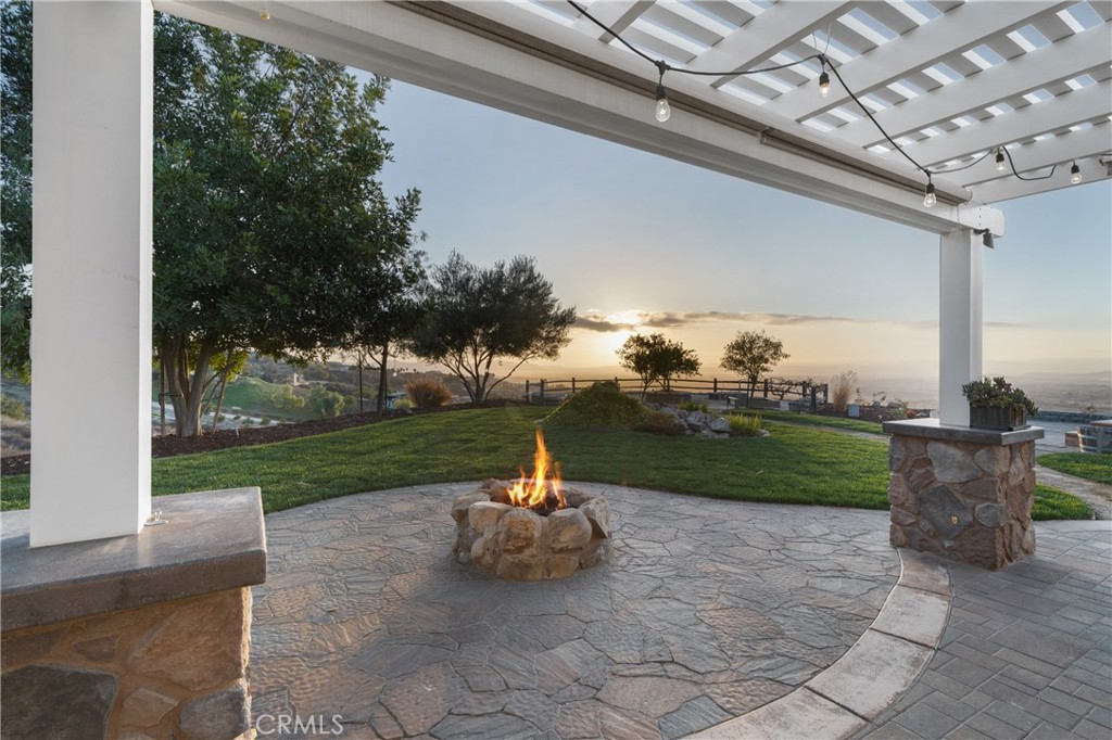 40040 Parado Del Sol Drive