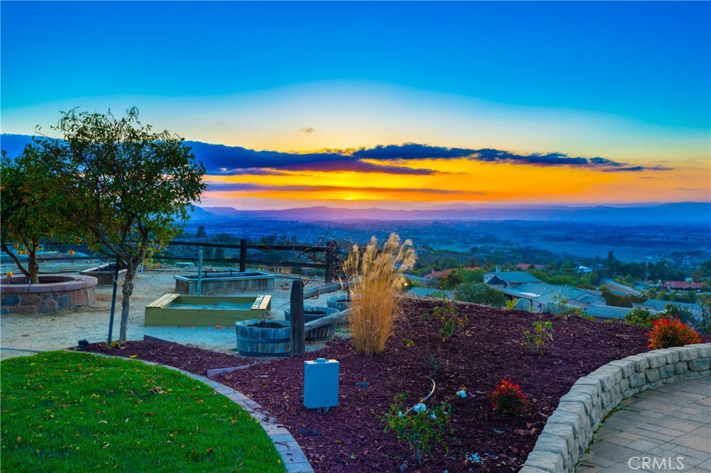 40040 Parado Del Sol Drive