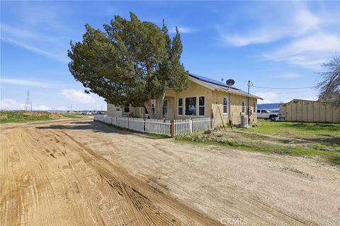 Photo of 9200 W W Avenue H, Lancaster, CA 93536 (MLS # SR26138728)