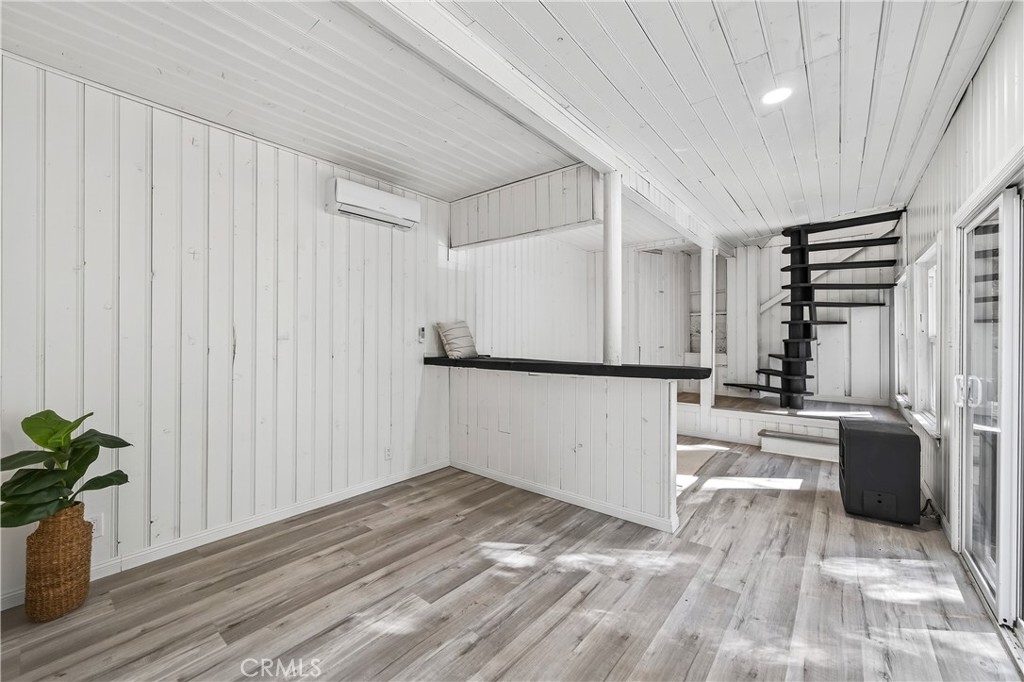 Crestline (CRES) - Residential