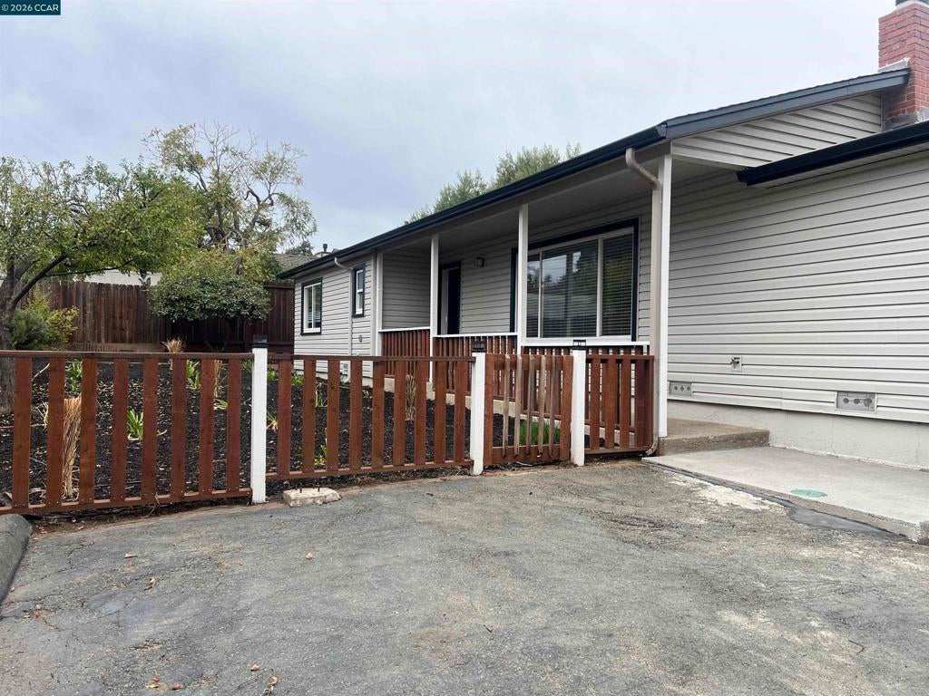 4552 Blum Road