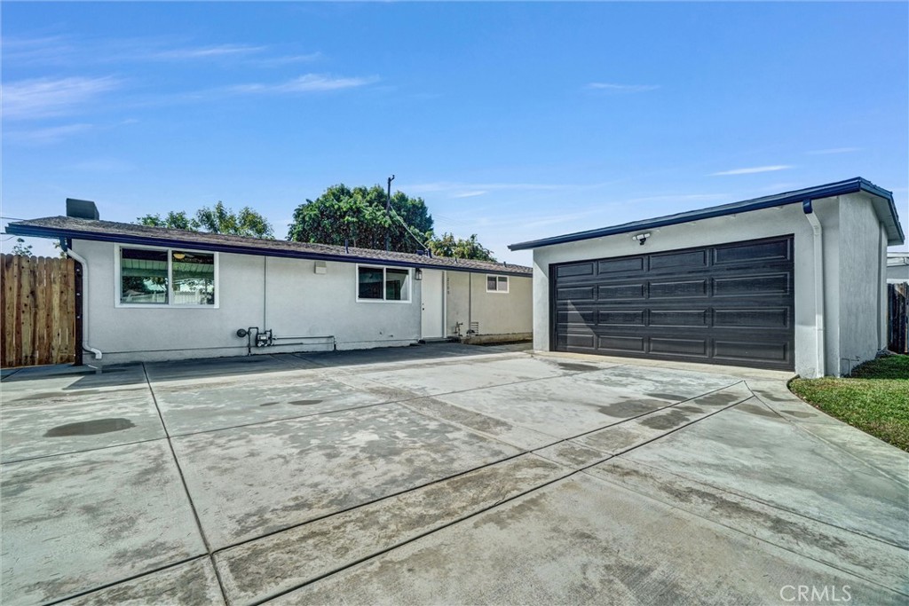 2100 Gregory