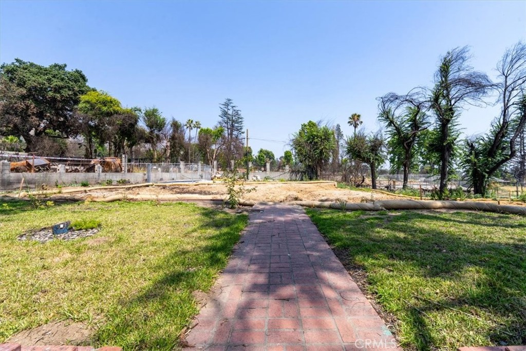 3318 Bellaire Drive