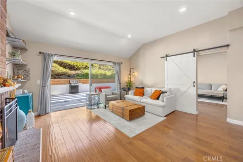 6093 E Brighton Ln, Anaheim, CA 92807 - MLS#: PW25244453