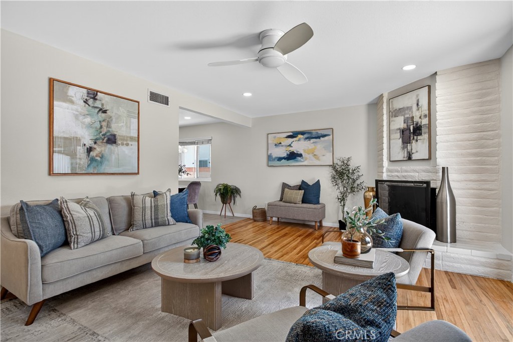 6692 Kiwi Cir