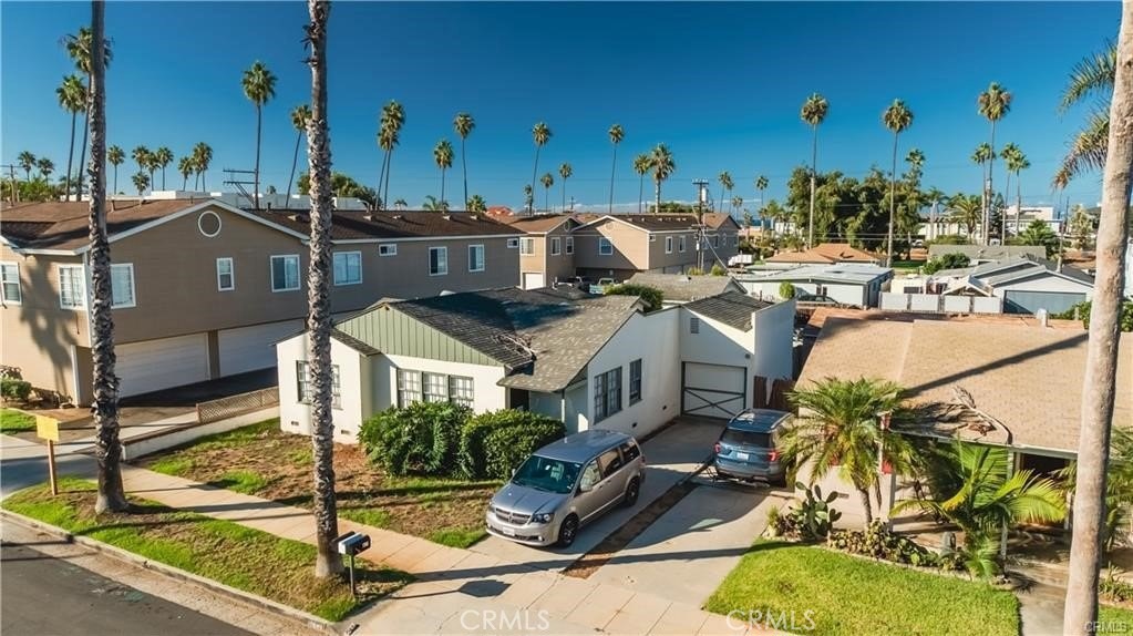 1743 S Tremont Street