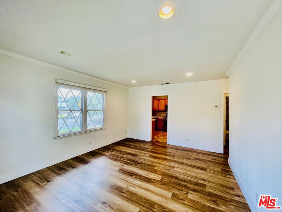 4441 Tujunga Avenue 1
