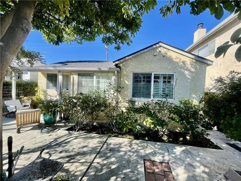Photo of 823 Commonwealth Avenue, Venice, CA 90291 (MLS # DW25267141)