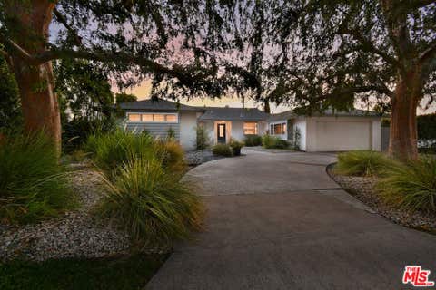 Photo of 5071 Gaynor Avenue, Encino, CA 91436 (MLS # 26871149)