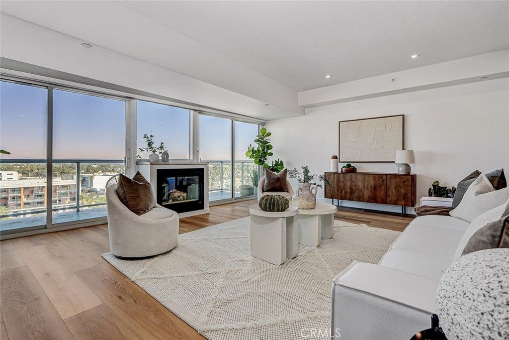 Photo of 13600 Marina Pointe Drive #905, Marina Del Rey, CA 90292 (MLS # SB26046362)