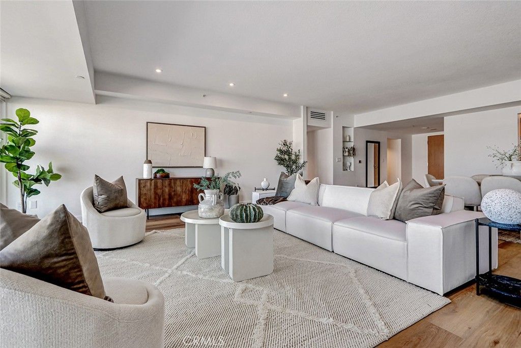 Photo of 13600 Marina Pointe Drive #905, Marina Del Rey, CA 90292 (MLS # SB26046362)