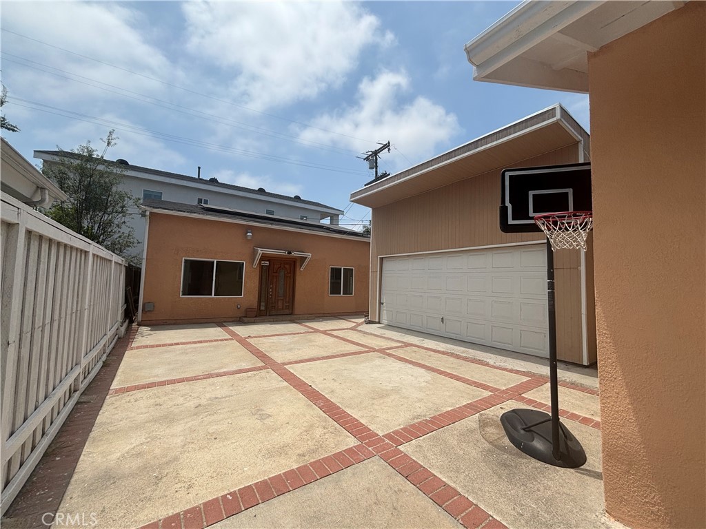 5448 W 116th Street