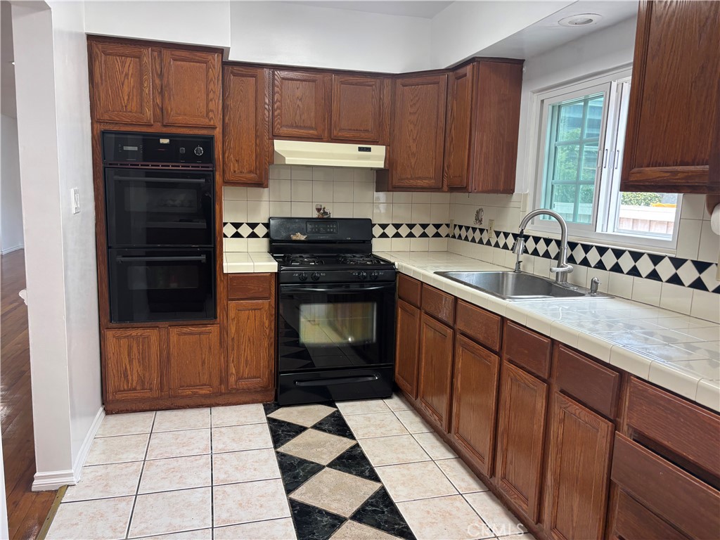 5448 W 116th Street