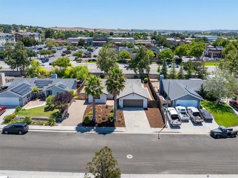 Tiny photo for 1238 Katherine Court, Paso Robles, CA 93446 (MLS # NS26146457)