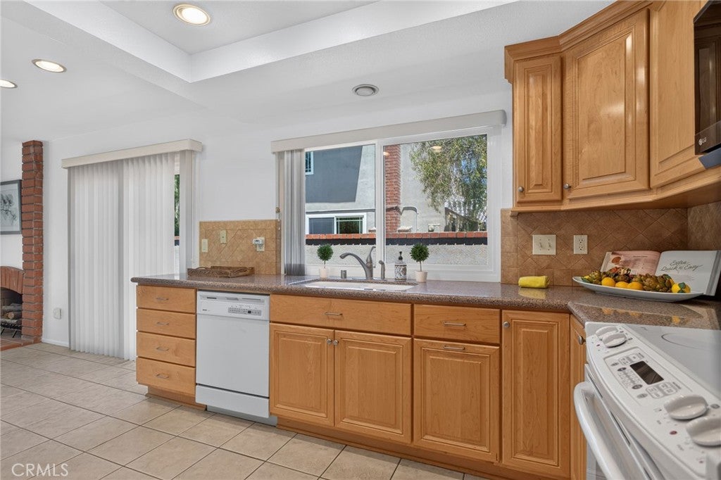 5 Tiger, Irvine CA 92604 - Photo 14