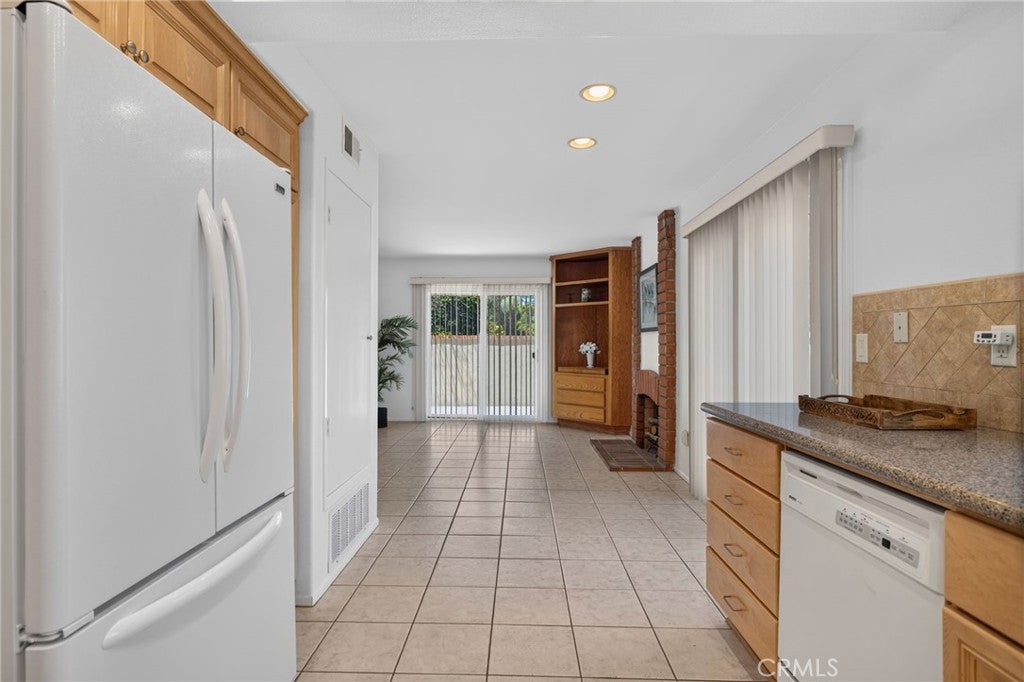 5 Tiger, Irvine CA 92604 - Photo 16