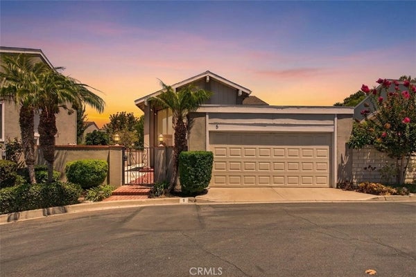 5 TIGER, IRVINE, CA 92604 - Image bc9b00c69a5e22b9a0eec7df1701acb2/500832038