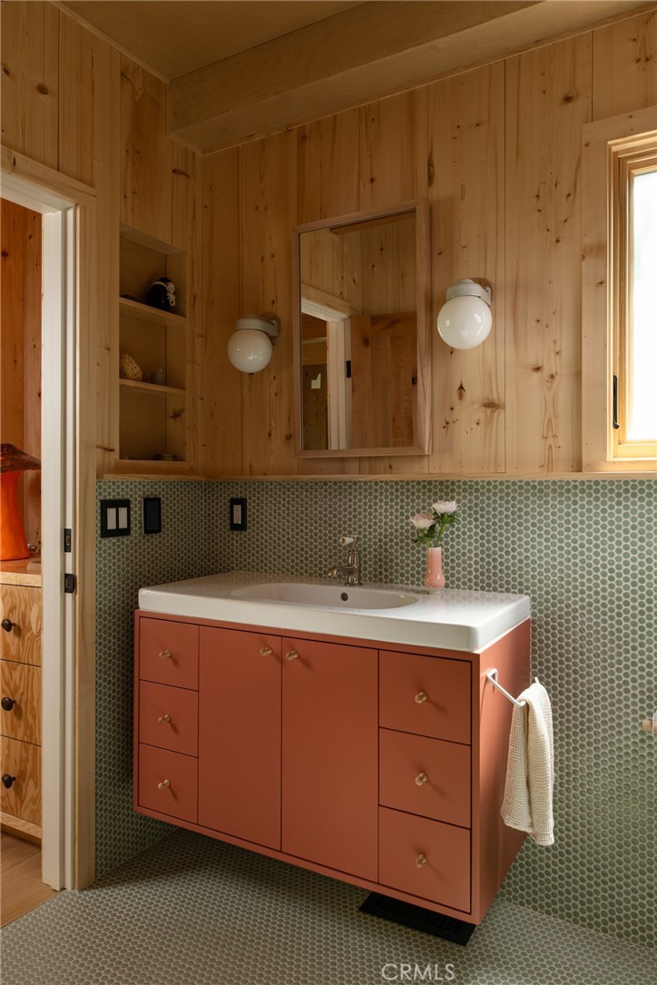 Twin Peaks (TWIN) - Residential