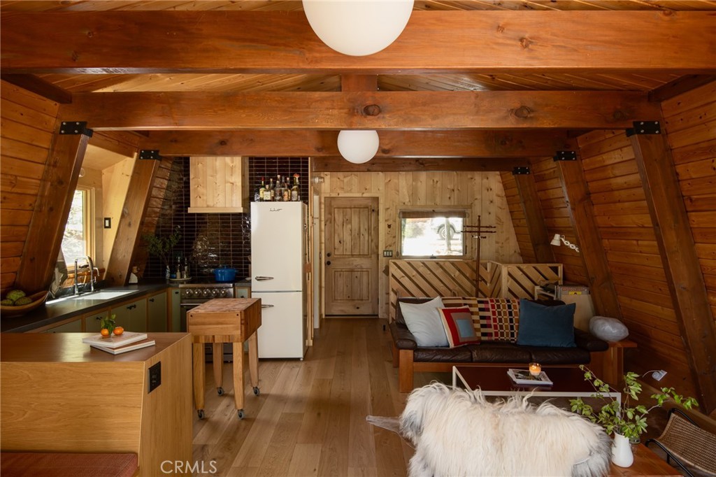 Twin Peaks (TWIN) - Residential