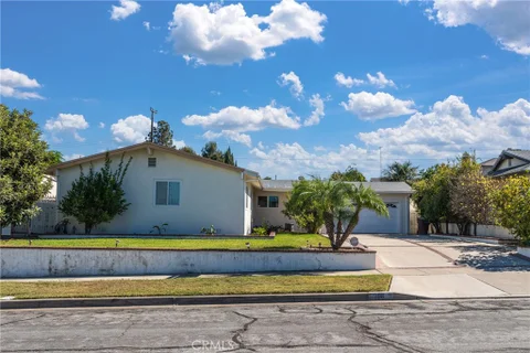 216 N Kennebec Drive, Anaheim, CA 92807 - MLS#: CV26209009