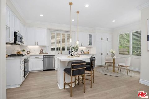 Tiny photo for 17 Mount Vernon, Irvine, CA 92620 (MLS # 26670427)