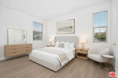 Tiny photo for 17 Mount Vernon, Irvine, CA 92620 (MLS # 26670427)