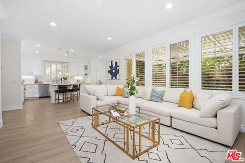 Tiny photo for 17 Mount Vernon, Irvine, CA 92620 (MLS # 26670427)