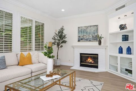 Tiny photo for 17 Mount Vernon, Irvine, CA 92620 (MLS # 26670427)