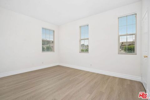 Tiny photo for 17 Mount Vernon, Irvine, CA 92620 (MLS # 26670427)