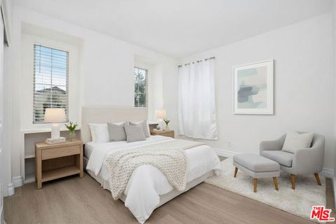 Tiny photo for 17 Mount Vernon, Irvine, CA 92620 (MLS # 26670427)