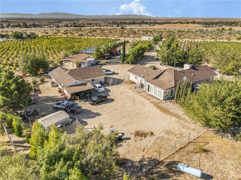 7502 E Avenue V Littlerock CA 93543