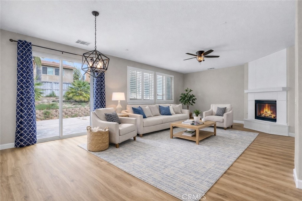 46186 Via La Tranquila