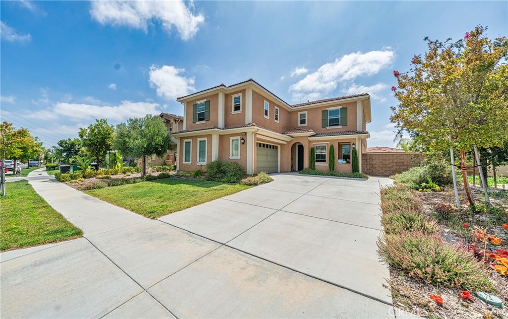 17185 Guarda Dr