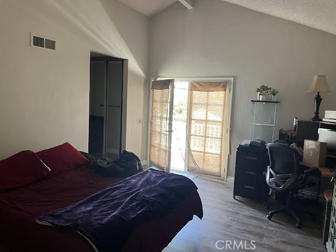 194 S Summertree Road S