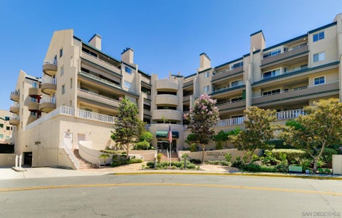 Photo of 4701 Date Ave Ave #423, La Mesa, CA 91942 (MLS # 260021955SD)