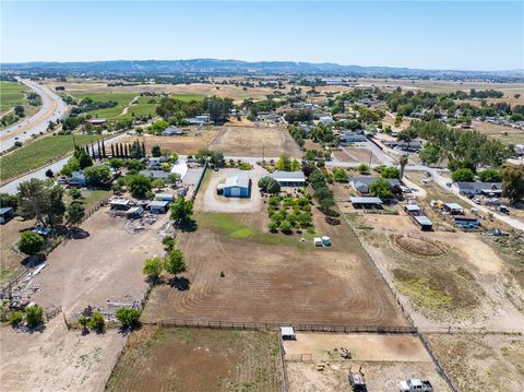 Tiny photo for 4070 Jardine RD, Paso Robles, CA 93446 (MLS # NS26101800)