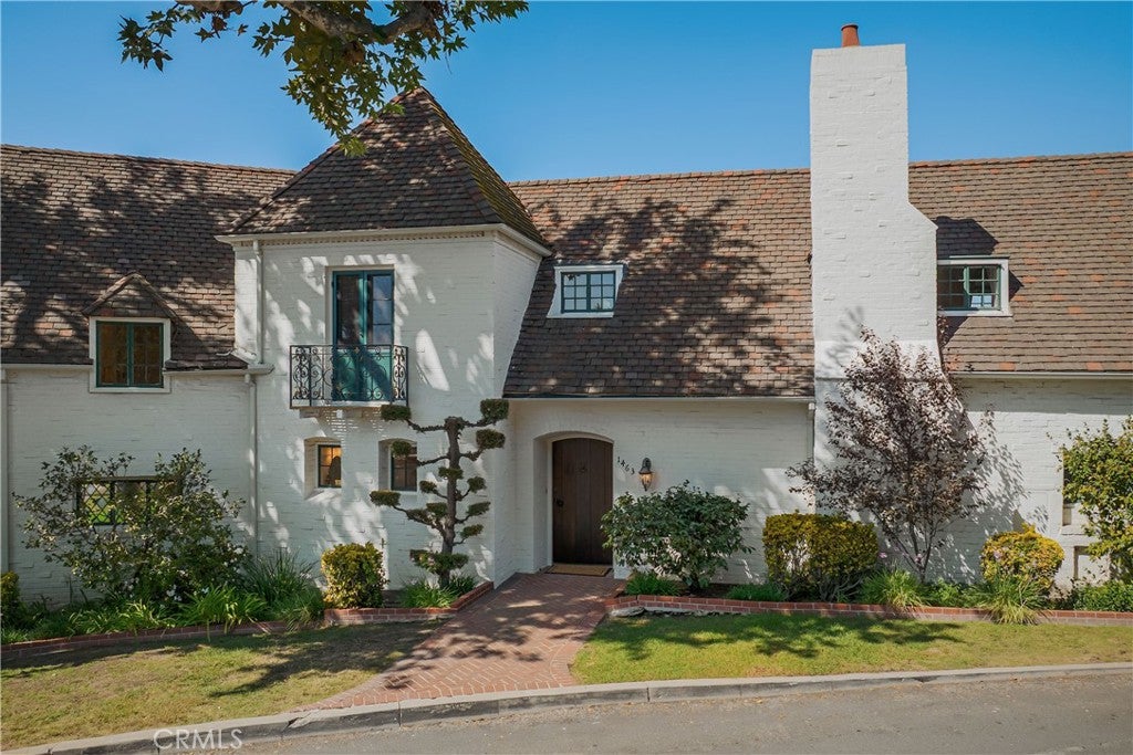 Photo of 1463 Melwood Drive, Glendale, CA 91207 (MLS # GD26213295)